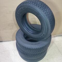 超セール！❄️工賃込み☆ほぼ新品バリ山スタッドレス165R13バ...