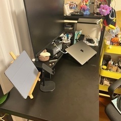 (取引中)「無料で差し上げます」パソコンデスク120cmX60cmの画像