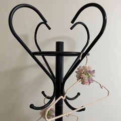 フランフラン　ポールハンガー　コートハンガー　ハンガーラック　黒　アンティーク　オシャレの画像