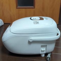 ヤマダセレクト　マイコンジャー炊飯器YEC-M10G1(W)ヤマダセレクト
マイコンジャー炊飯器
YEC-M10G1(W)
の画像