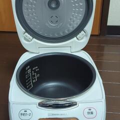 ヤマダセレクト　マイコンジャー炊飯器YEC-M10G1(W)ヤマダセレクト
マイコンジャー炊飯器
YEC-M10G1(W)
の画像