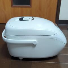 ヤマダセレクト　マイコンジャー炊飯器YEC-M10G1(W)ヤマダセレクト
マイコンジャー炊飯器
YEC-M10G1(W)
の画像
