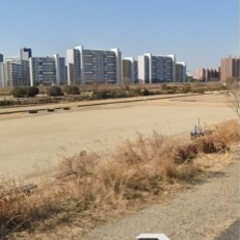 平日の午前中に少人数で集まりサッカーをしませんか？