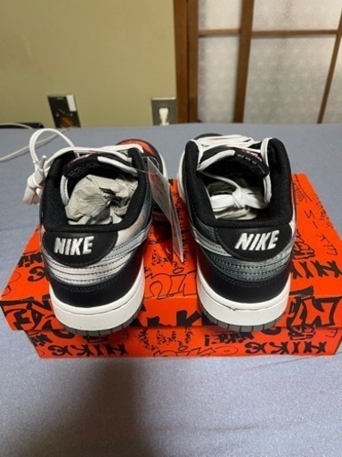 Nike Dunk Low Graffiti 