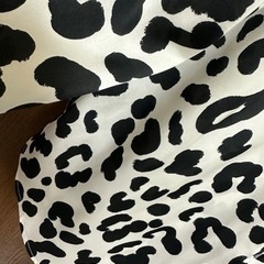 🤍ZARA サテンシャツの画像