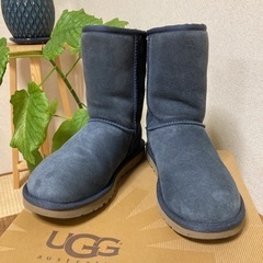 UGG ブーツ　22cm  サイズ5 ネイビー　アグブーツ　