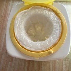 Sangenic オムツ処理ポットの画像