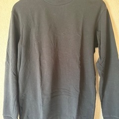 UNIQLO 黒 ヒートテック 長袖Tシャツ
