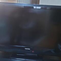 TOSHIBA  REGZA 32型テレビ