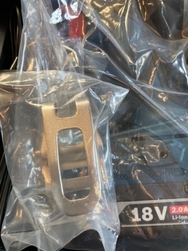 新品未開封BOSCH 18v インパクトドライバー　プロフェッショナル　2バッテリー