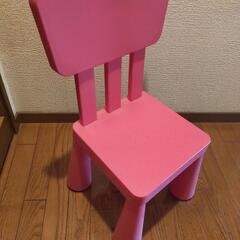 IKEA☆ピンクの子供用チェア☆イケアの画像