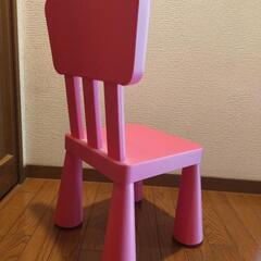 IKEA☆ピンクの子供用チェア☆イケアの画像