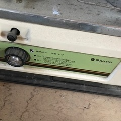 ジャンク品　SANYOのレトロなストーブの画像