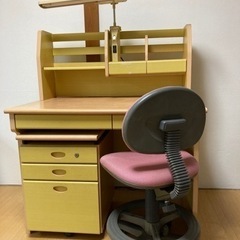 勉強机の画像