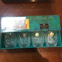 【値下げしました】クリスタルグラス　4個セットの画像