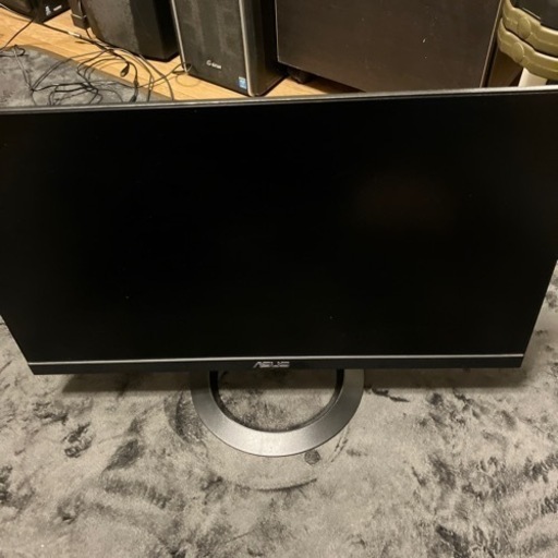 ASUS 23インチ　二つ目