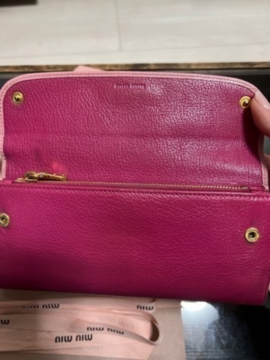 miumiu 長財布