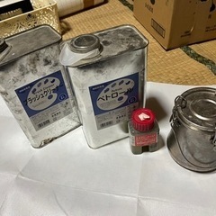 交渉中　油絵の具、画用液、膠などセットの画像