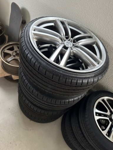 フーガ純正19インチ　タイヤほぼ新品　流用に
