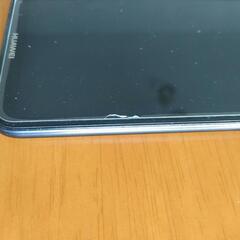 64GB HUAWEI P20 Lite ミッドナイトブラック au 割れありの画像