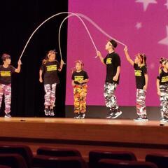 ダブルダッチスクールクローバーの画像