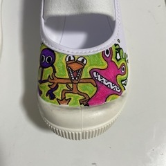 上靴にイラストの画像