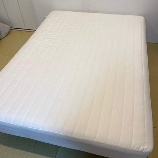 お値下げしました！美品【無印良品】ダブルサイズ　高密度ポケットコイル足つきマットレス