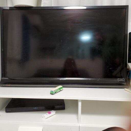 シャープ　2013年制　テレビ　40いんち