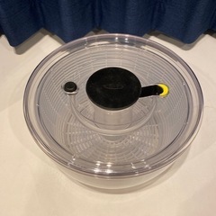 OXOのサラダスピナー（大）（ほぼ新品）の画像