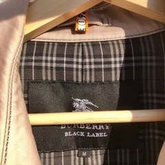 正規品 20万円超 美品 BURBERRY 大人気バーバリーブラックレーベル クリーニング済 高級感 トレンチコート 三陽商会 日本人向けの画像