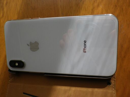 MQAY2J/A iPhone X 64GB シルバー docomo SIMロックなし