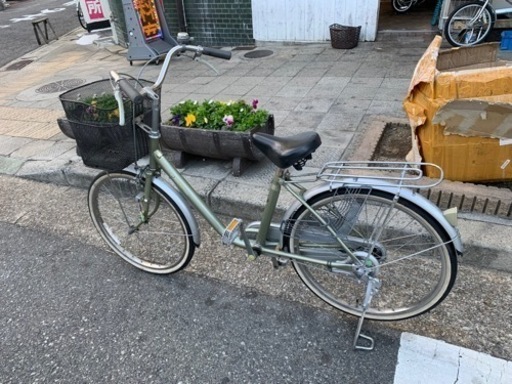 ??　ママチャリ　２２インチ　緑　カギ　あり