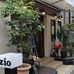 キッチン業務全般(調理補助、仕込み、洗い場など)/ホール業務全般...