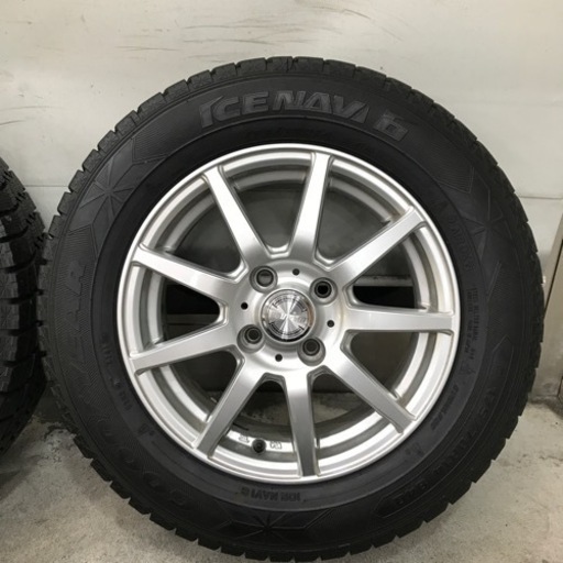 スタッドレスタイヤ　175/70R14   美品