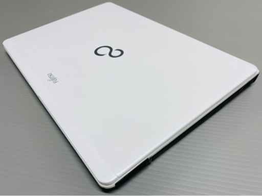 【引取先決定】配送可！　年賀状　SSD、Windows11搭載　i3、ブルーレイ、　FUJITSU製ノートパソコン　カメラ、Bluet