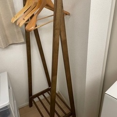 洋服ラックの画像