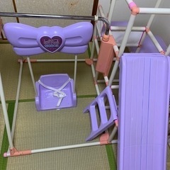 室内ブランコ　鉄棒　すべり台