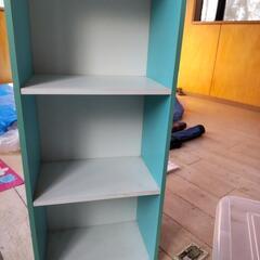 三段ボックスと収納ケースの画像