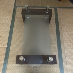 センターテーブル　ガラス天板　明日まで引き取りない場合は処分いた...