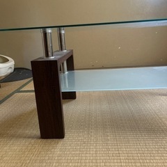 センターテーブル　ガラス天板　明日まで引き取りない場合は処分いたします。の画像