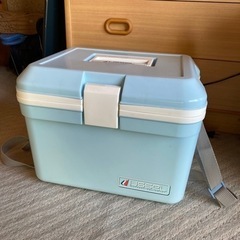 クーラーボックス　アステージ　USSEL