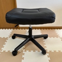 《購入者様決まりました》【1/13までの期間限定出品】【カインズ】オフィス チェア イス 学習 椅子 キャスター Y38の画像