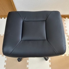 《購入者様決まりました》【1/13までの期間限定出品】【カインズ】オフィス チェア イス 学習 椅子 キャスター Y38の画像