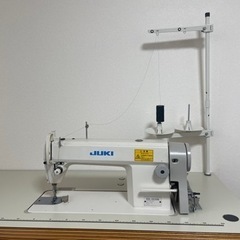 JUKI 工業用　ミシン　一本縫い　テーブル付きの画像