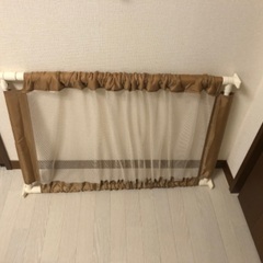 日本育児 ふわふわとおせんぼキッズセーフ Mサイズ(取り付け幅90~140cm)の画像