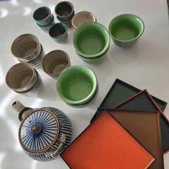 湯呑み、おちょこ、急須、お茶菓子入れ