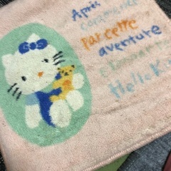 キティちゃんグッズ　電気ホット座布団の画像