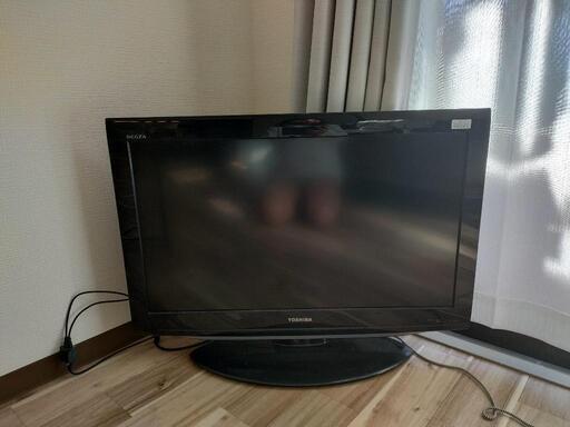東芝　32型TV　LED REGZA