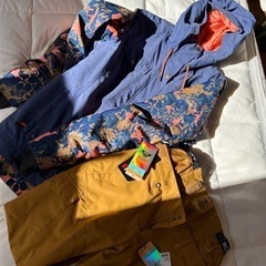 ROXYスノボーウェア