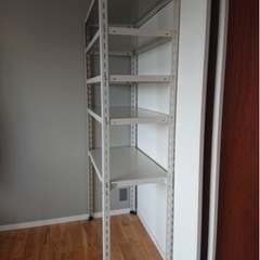 D&DEPARTMENT スチールラックの画像